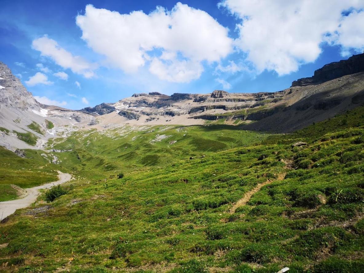Touristenheim Bergfreude Leukerbad Exteriör bild